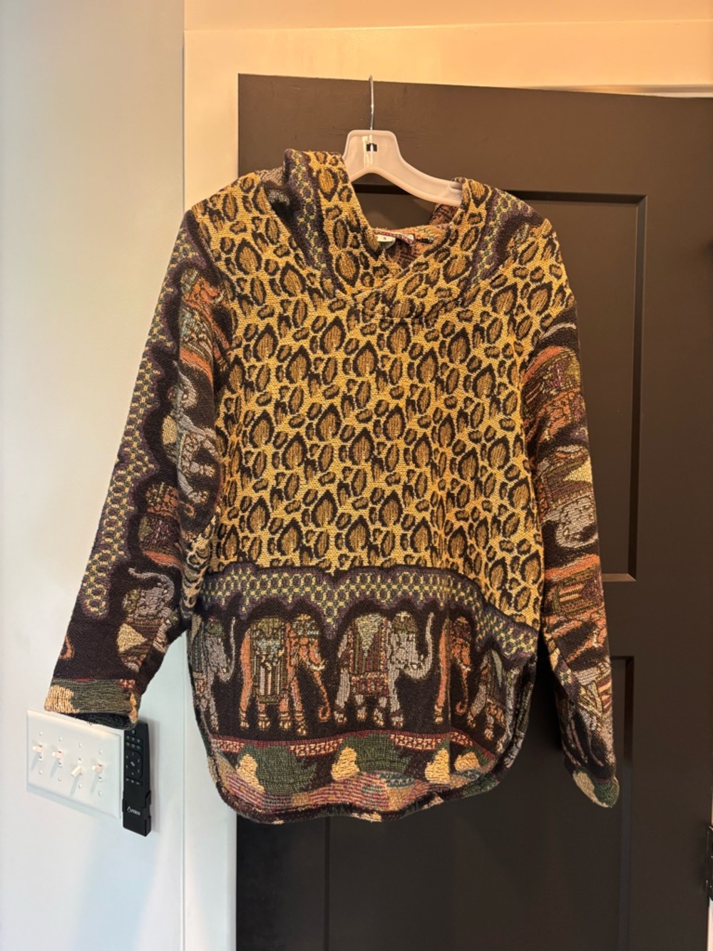 Its Outta The Bag Unge Potch Ket Vintage Hoodie Pullover Jacket Leopard Elephant